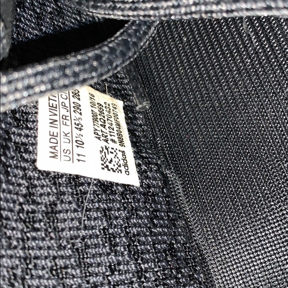 yeezy 350 pirate black’s - Picture 5 of 7